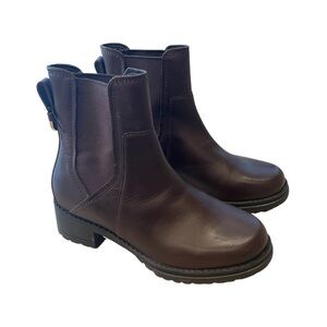 Cole Hahn Camea Leather Chelsea Boots Dark Brown 6.5 NWOB Fall Heritage Classic